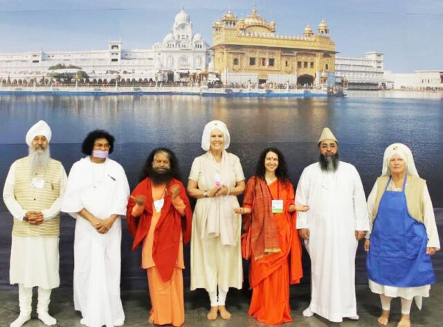 From left to right: Singh Sahib Satpal Singh Khalsa, Dr. Acharya Lokesh Muni, Pujjya Swami Chidanand Saraswati, Guru Amrit Kaur Khalsa, Bhagawati Saraswati, Imam Umer Ahmed Ilyasi and Guru Roop Kaur Khalsa. Photo taken on October 15, 2015 at Salt Lake City Parliament of World Religions event. The langar hall organized by Guru Nanak Nishkam Sevwak Jatha (U.K.) in front of the most beautiful photo of Sri Darbar Sahib. This was at the inauguration of the langar Seva at Parliament event. The langar committee wanted to start the langar Seva with Imam Ilyasi who is the head of all Imam's in India. Foundation of the Golden Temple was laid by a Muslim. Parliament of the World's Religions
